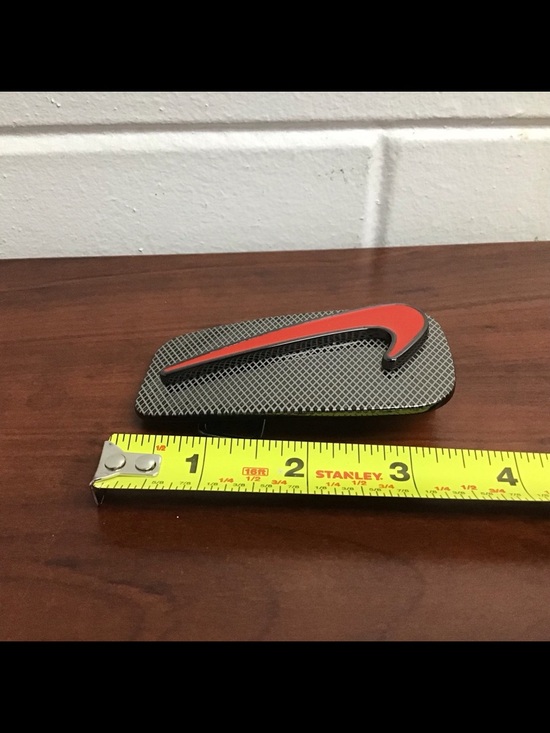 Mens Nike Belt Buckle for Sale up to 90% Off: Poshmark NIKE Swoosh Red and Gray Metal Enamel Grid Carbon Fiber Style Belt Buckle Only